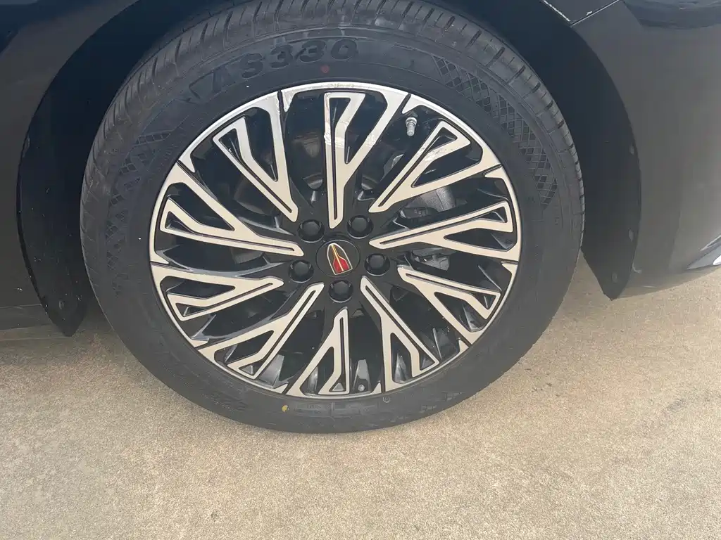 Hongqi Hongqi H5 — миниатюра 18