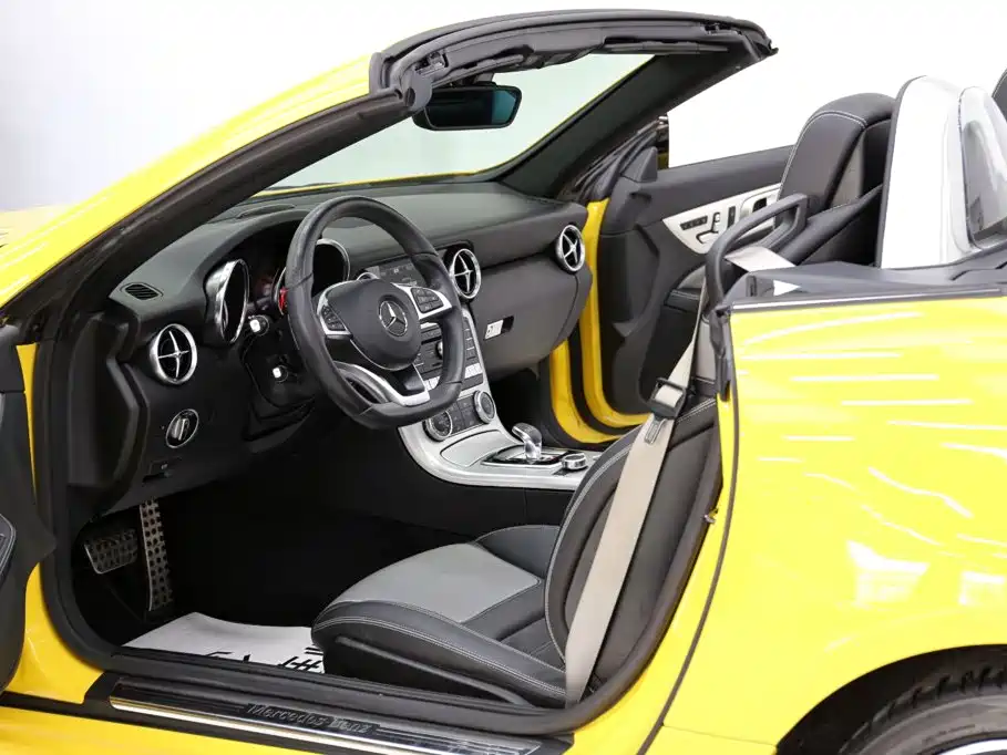 Mercedes-Benz SLC — миниатюра 9