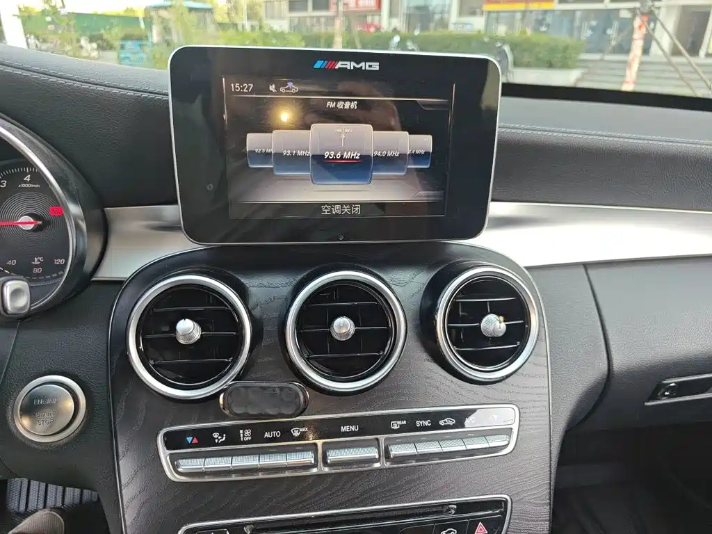 Mercedes-Benz C-Class — миниатюра 9