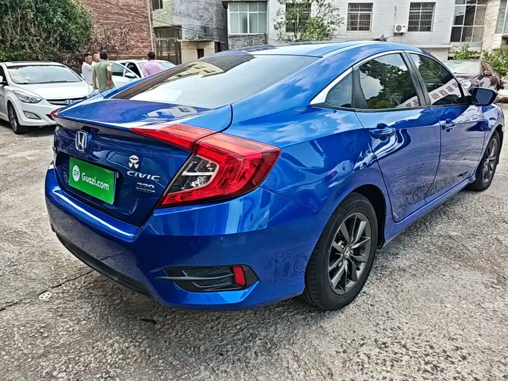 Honda Civic — миниатюра 7