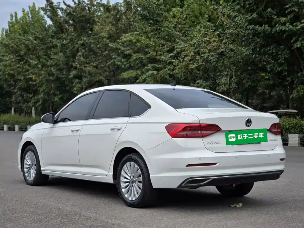 Volkswagen Lavida — миниатюра 5