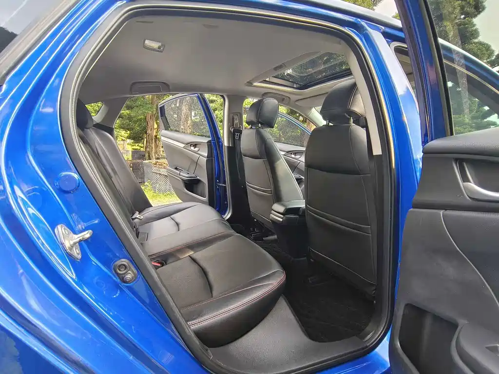 Honda Civic — миниатюра 10