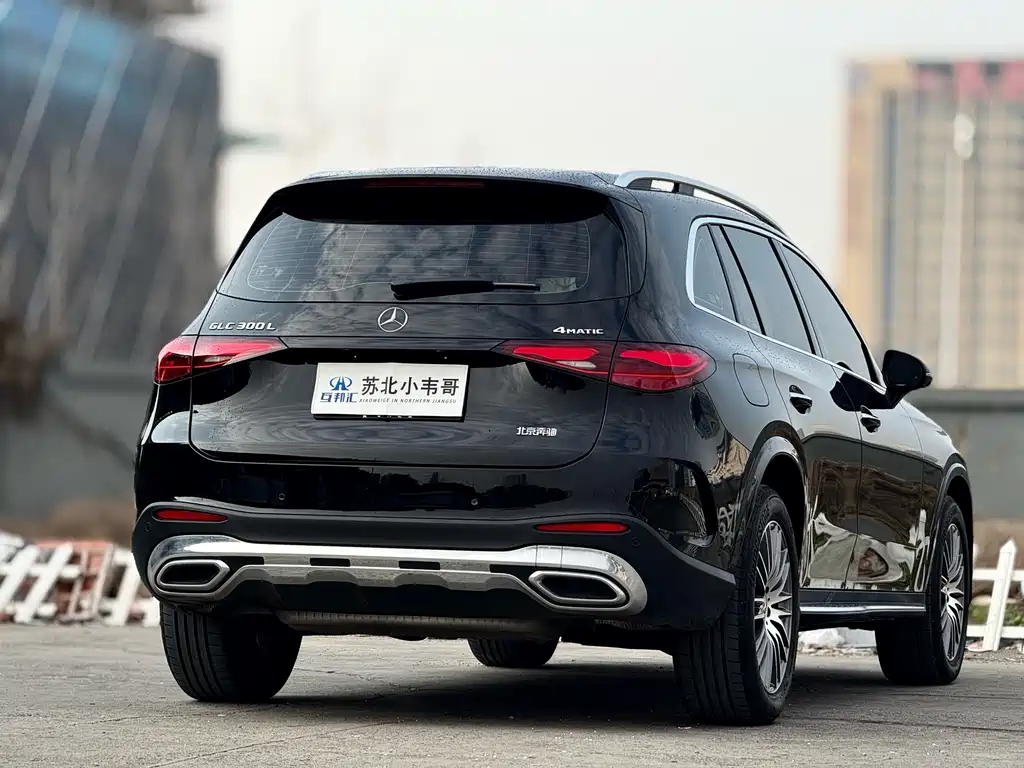 MERCEDES-BENZ GLC