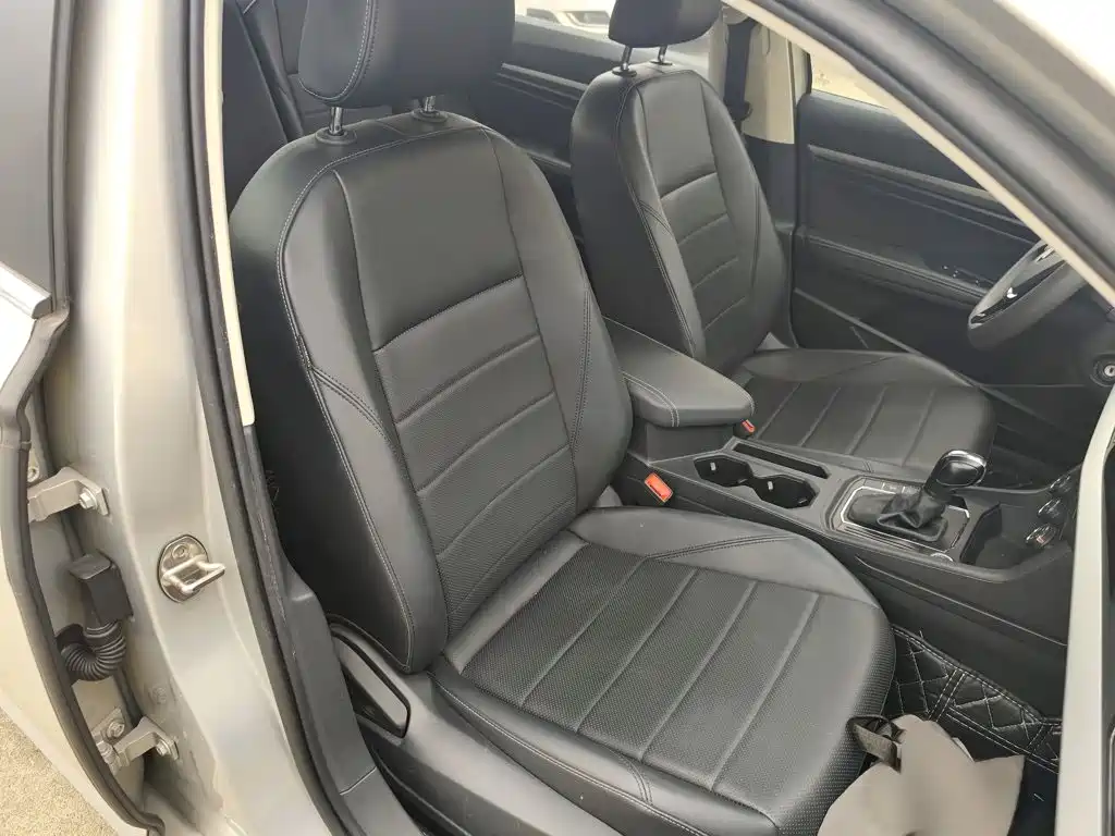 Volkswagen Lavida — миниатюра 3