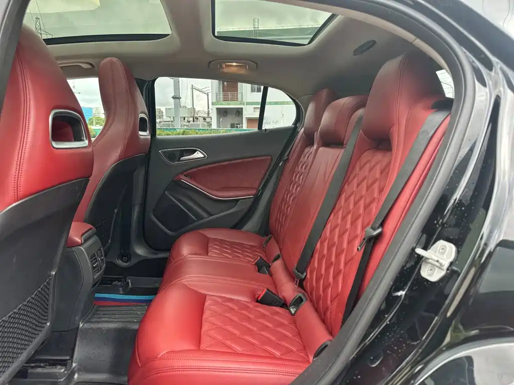 Mercedes-Benz GLA — миниатюра 11