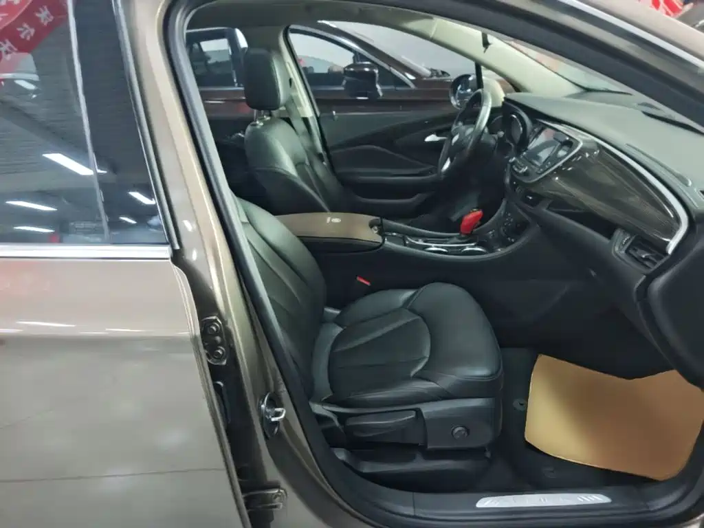 Buick Envision Plus — миниатюра 25