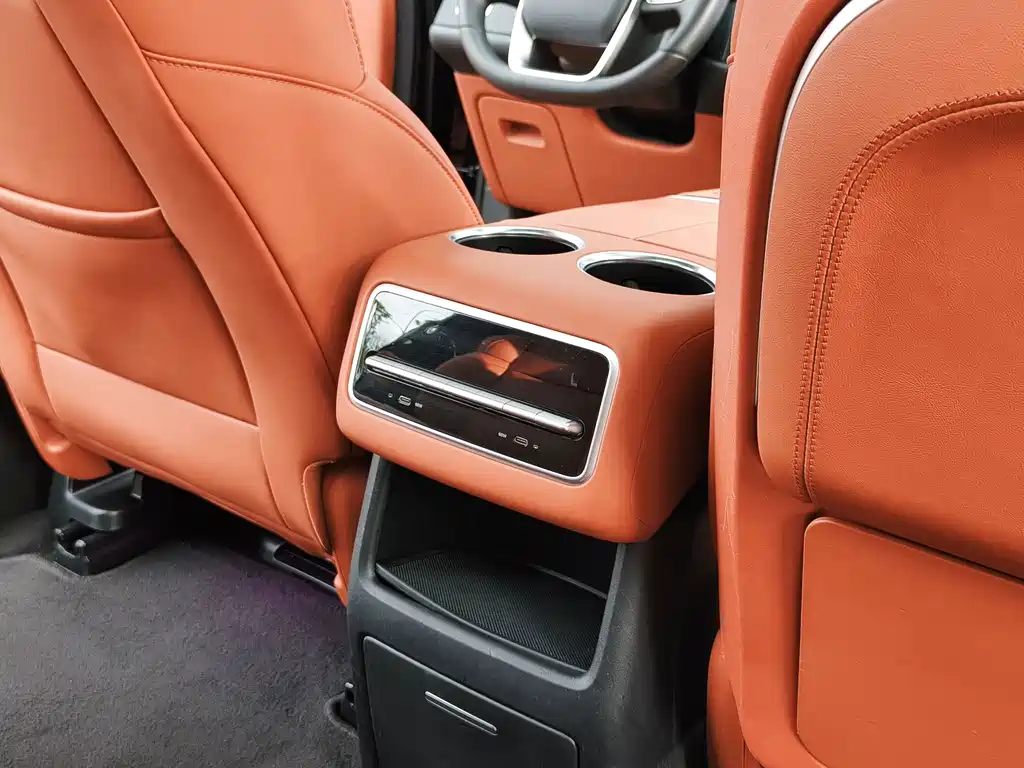 Li Auto Li L8 — миниатюра 16