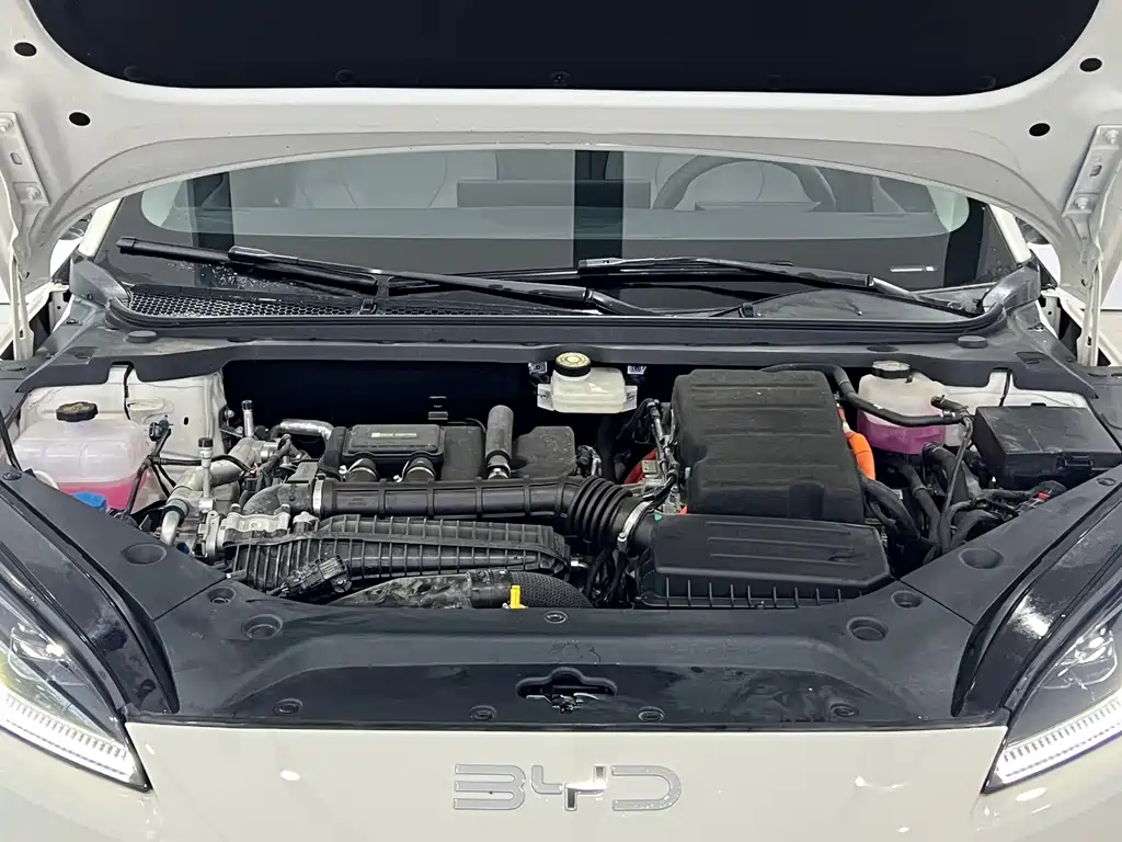 BYD Seals 06 DM-i версия для путешествий — миниатюра 4