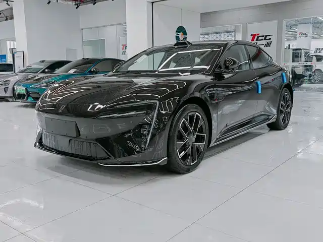 2026 Avatr 06