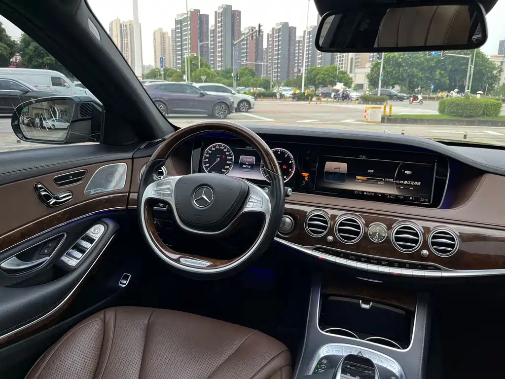 Mercedes-Benz S-Class — миниатюра 10