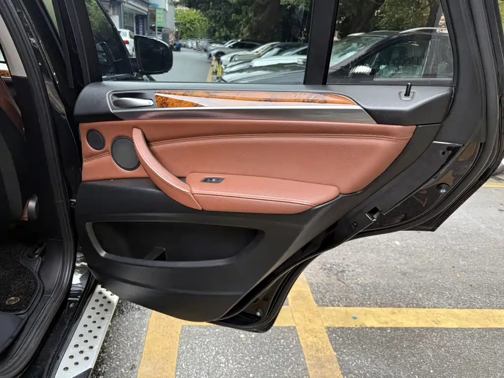 BMW X5 (Import) — миниатюра 14