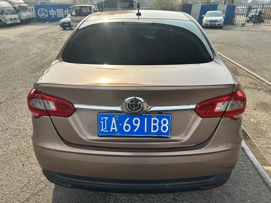 Zhonghua H530 — миниатюра 5