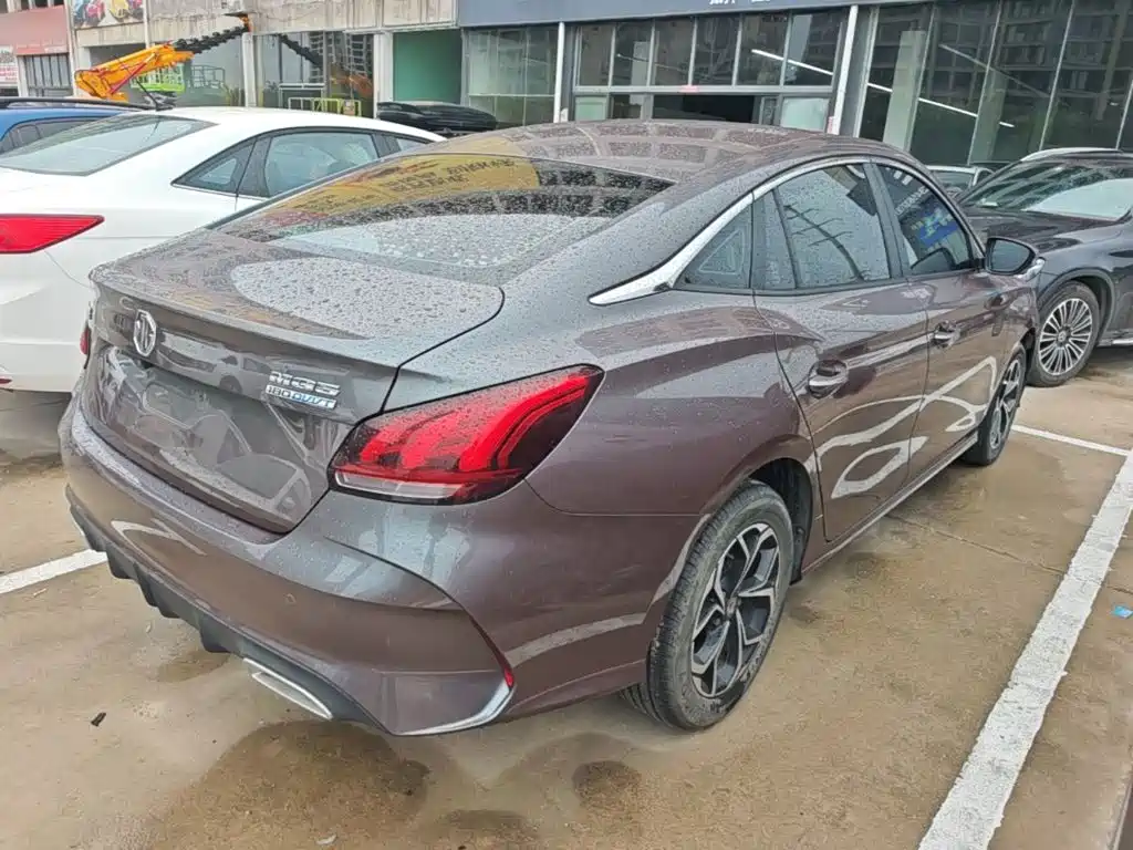MG MG5 — миниатюра 7