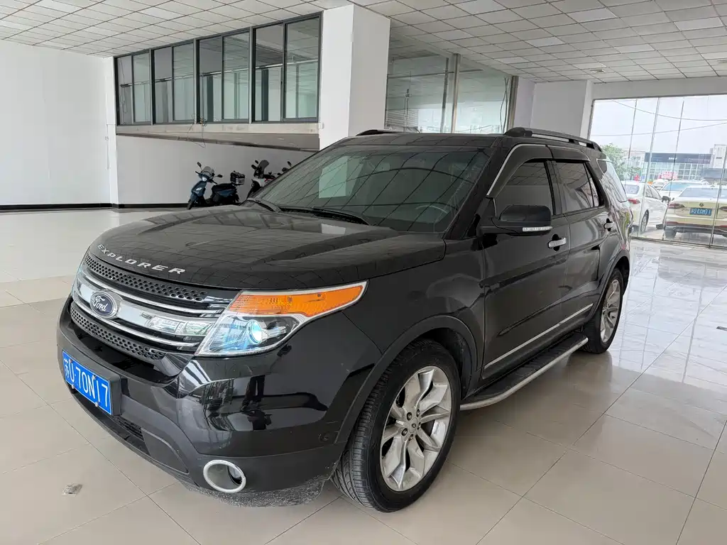 Ford Explorer (Import) 2015