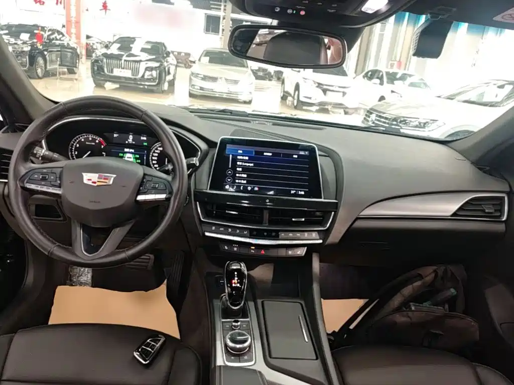 Cadillac CT5 — миниатюра 10