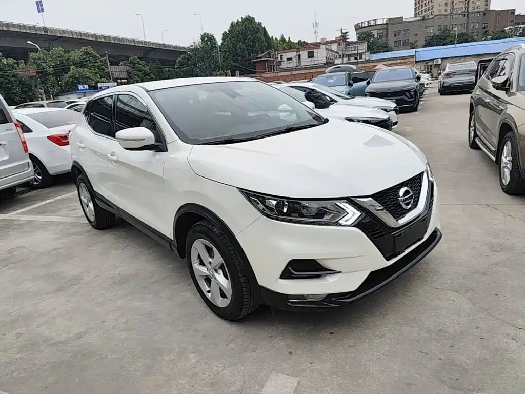 Nissan Qashqai — миниатюра 4