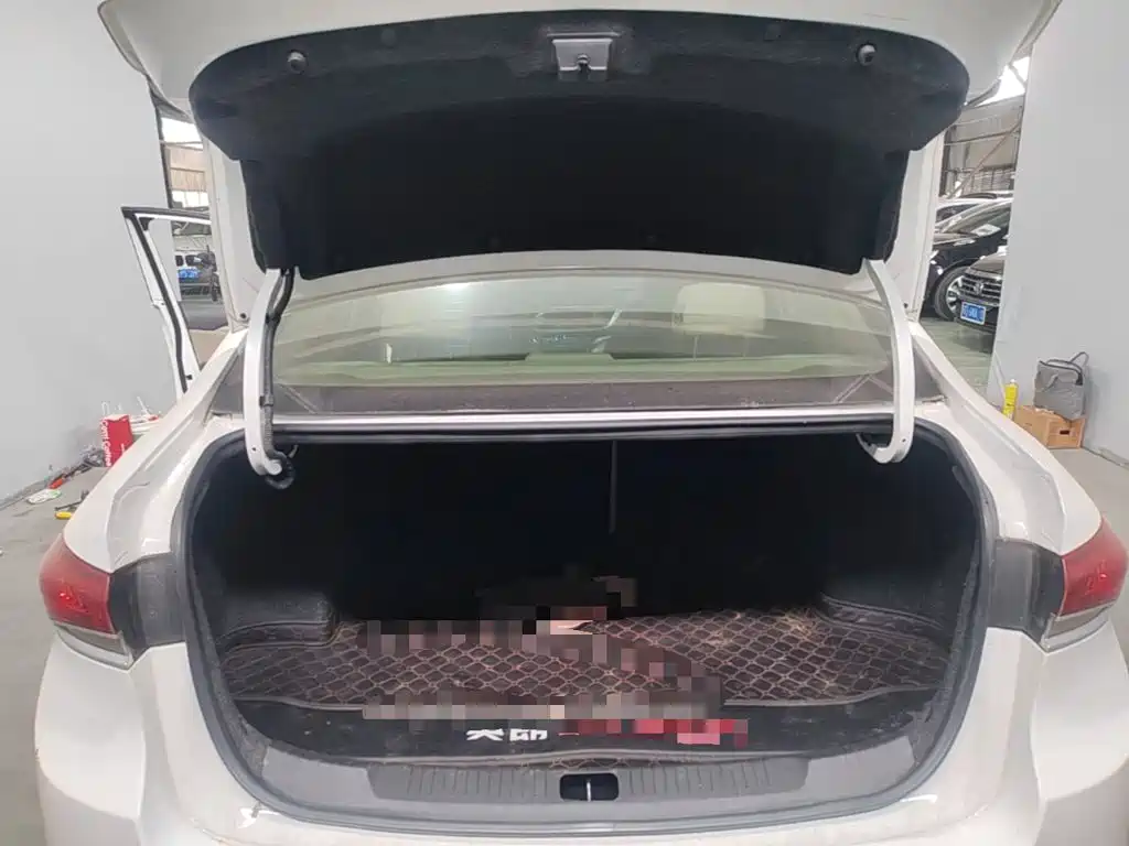 Buick Excelle — миниатюра 19