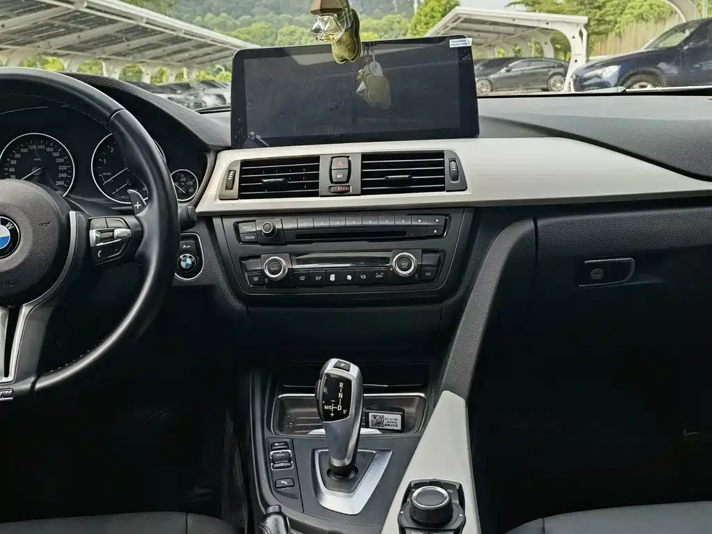 BMW 3 Series — миниатюра 20