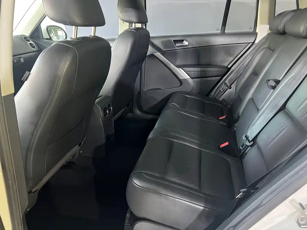 Volkswagen Tiguan — миниатюра 9