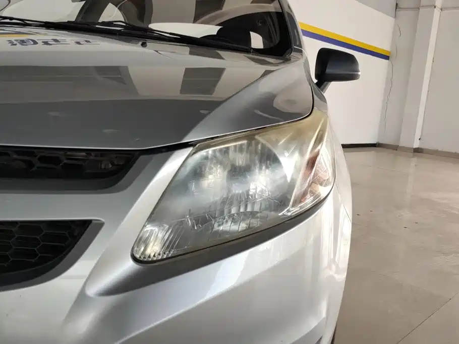 Chevrolet Sail — миниатюра 5