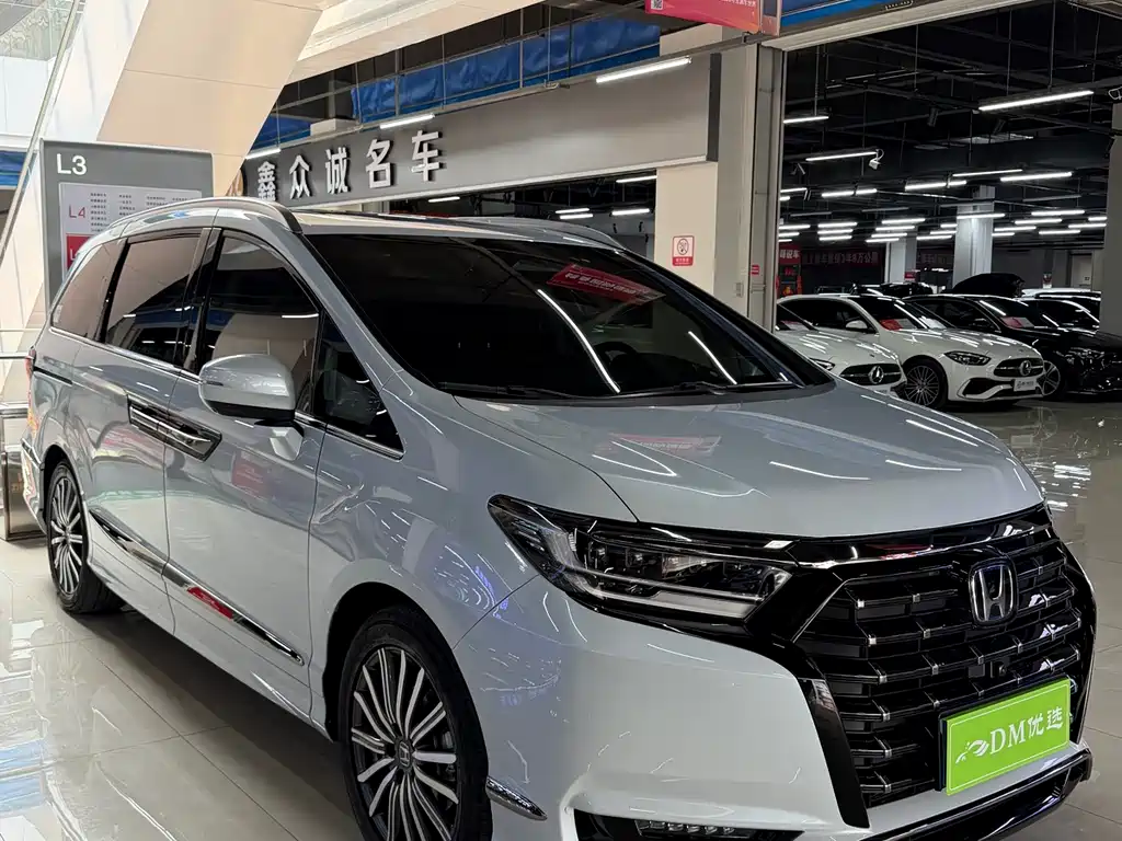 Honda Elysion 2025