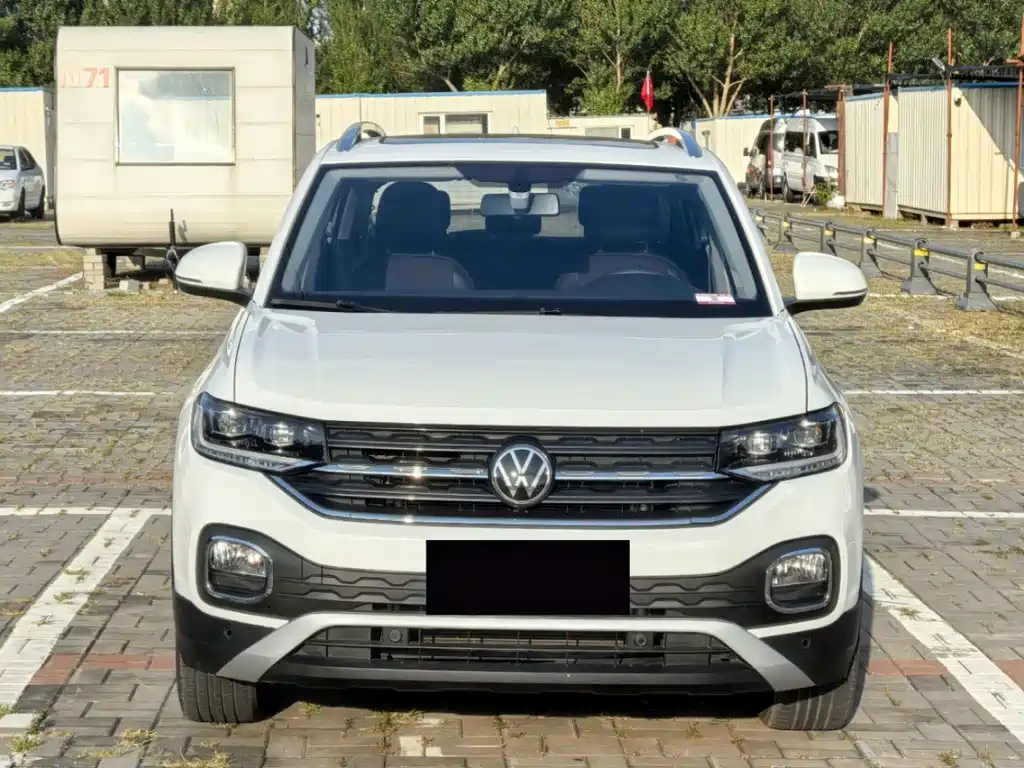 Volkswagen Tacqua 200TSI DSG Joy Connected Edition, фото 2