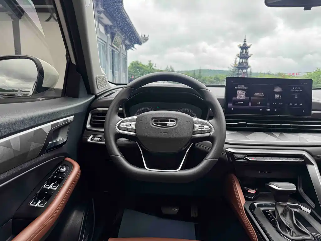 Geely Vision X6 — миниатюра 17