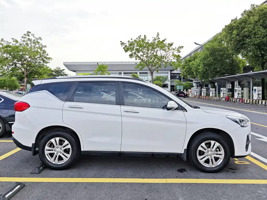 Haval M6 2019 1.5T DCT Elite VI