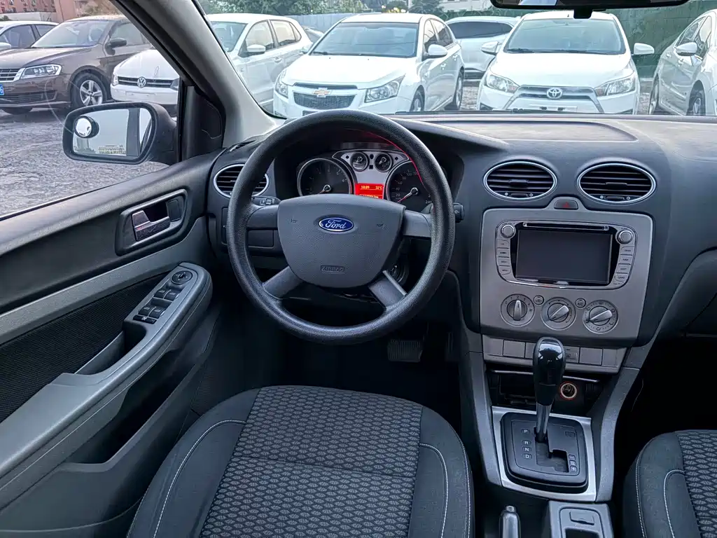 Ford Focus — миниатюра 11