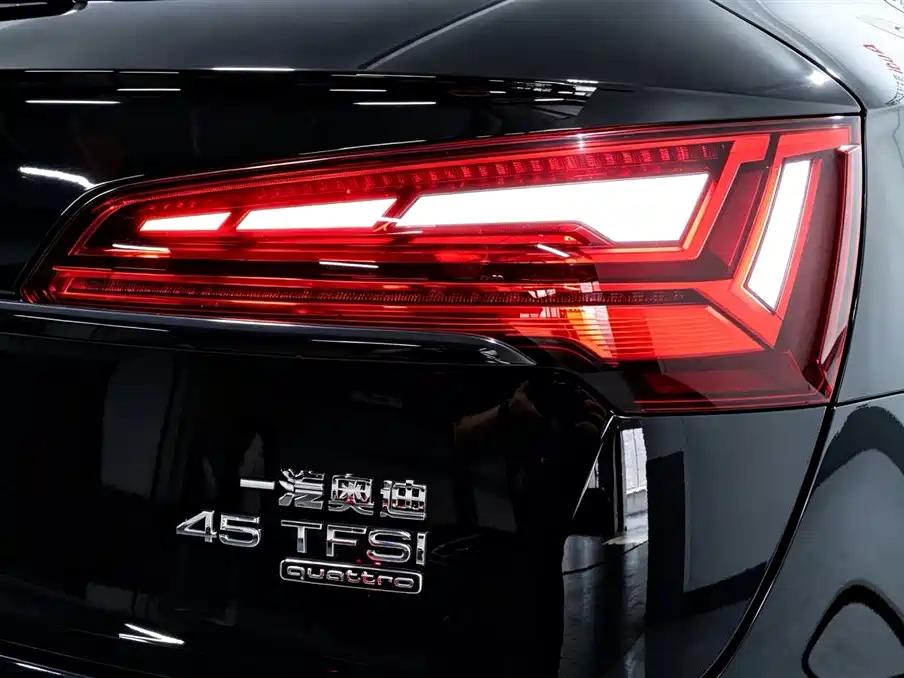 Audi Q5L — миниатюра 23