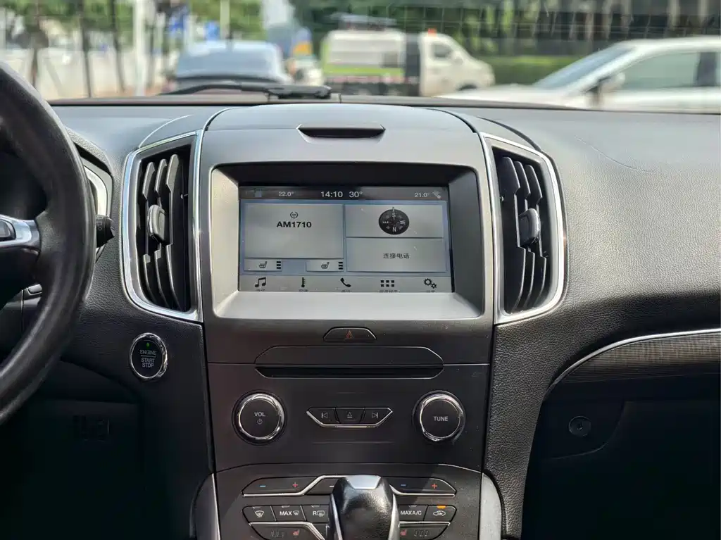 Ford Edge — миниатюра 17