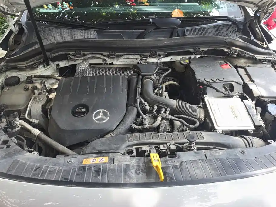 Mercedes-Benz GLA — миниатюра 10