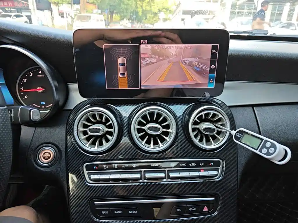 Mercedes-Benz C-Class — миниатюра 9