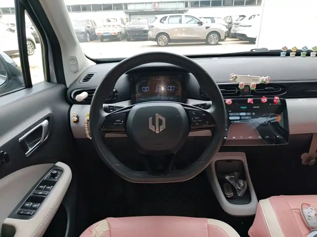Leapmotor Leapmotor T03 — миниатюра 11