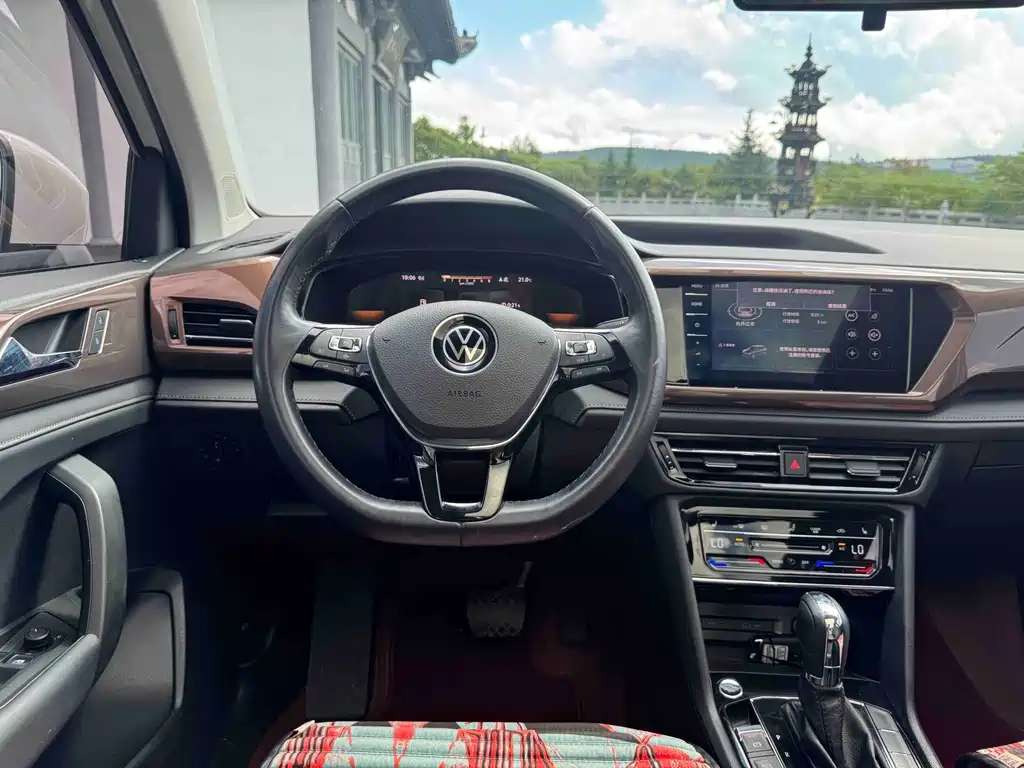 Volkswagen Tharu — миниатюра 16