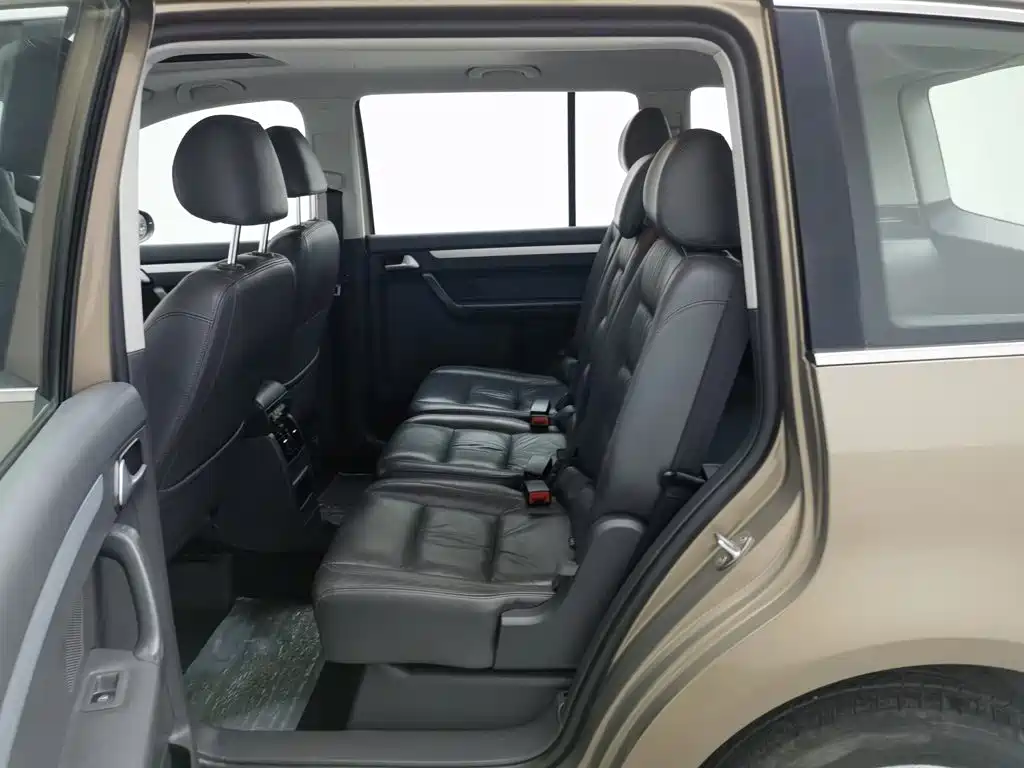 Volkswagen Touran — миниатюра 15