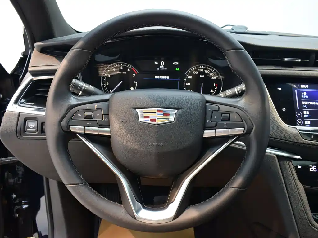 CADILLAC XT6