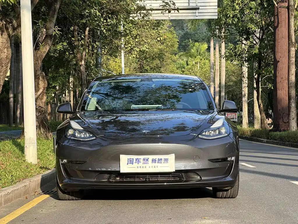 Tesla Model 3 — фотографии объявления, Фото 4