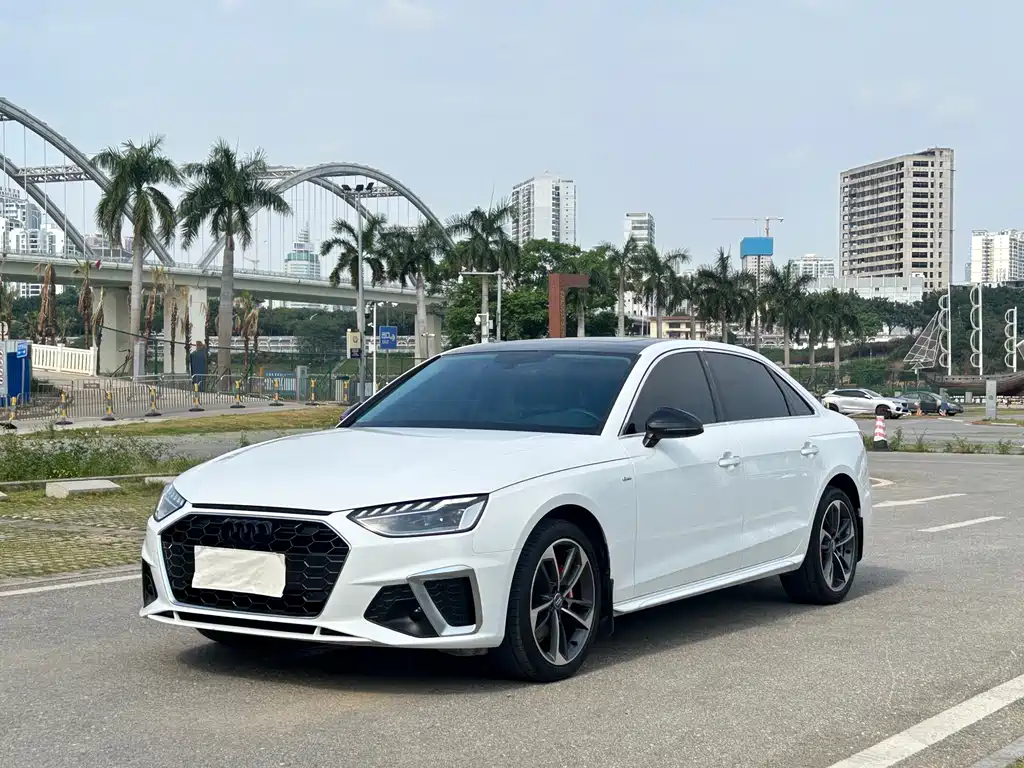 Audi A4L 2021