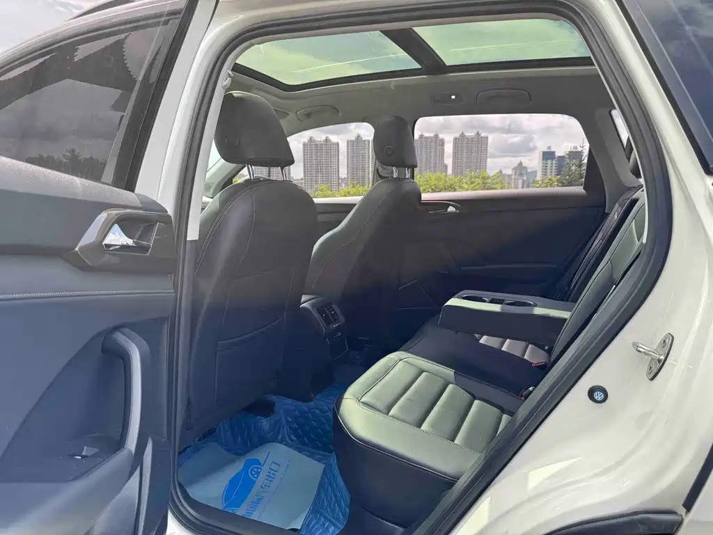 Volkswagen Tharu — миниатюра 8