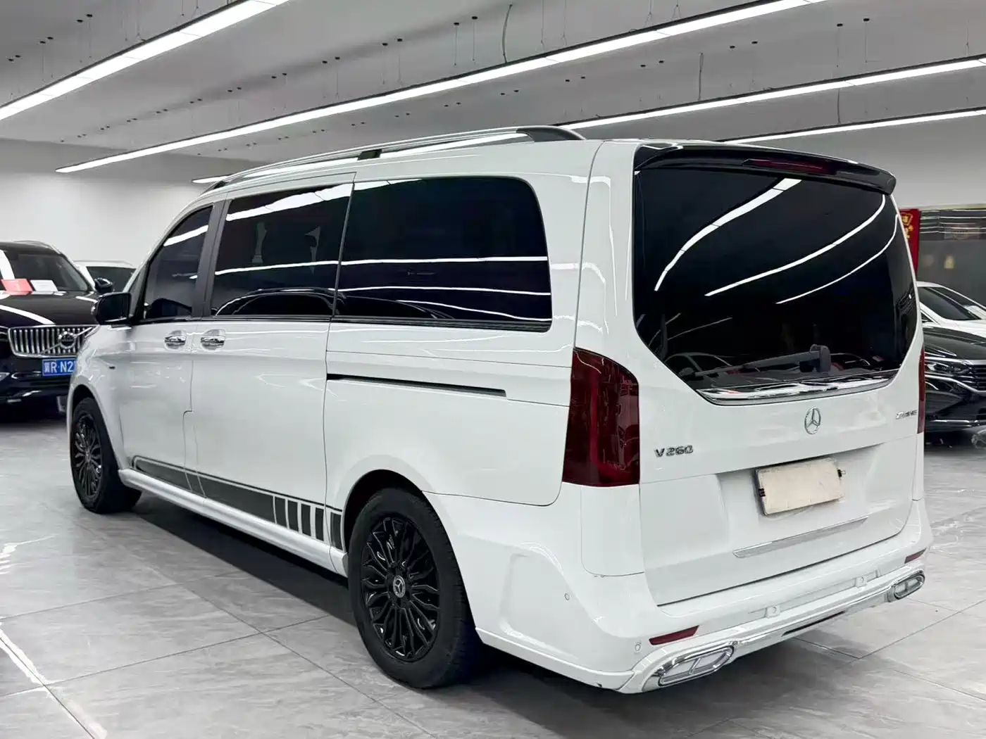 Mercedes-Benz V-Class