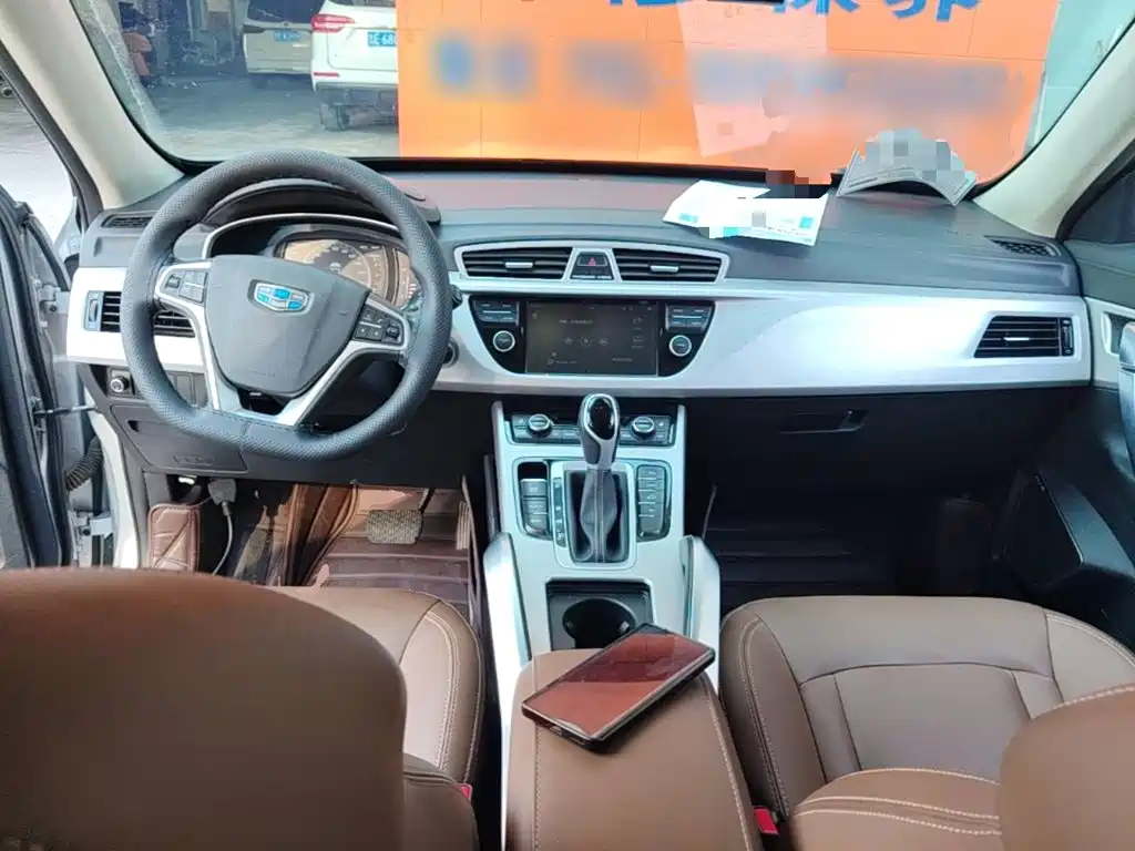 Geely Boyue — миниатюра 10