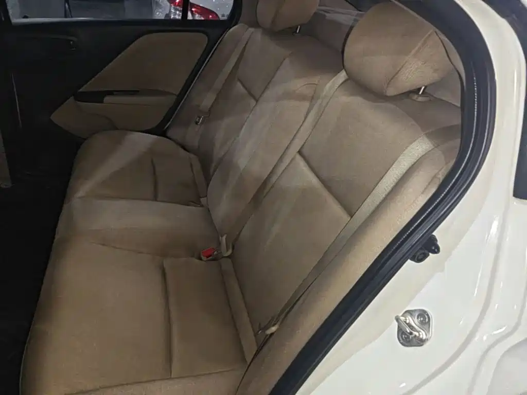 Honda City — миниатюра 17
