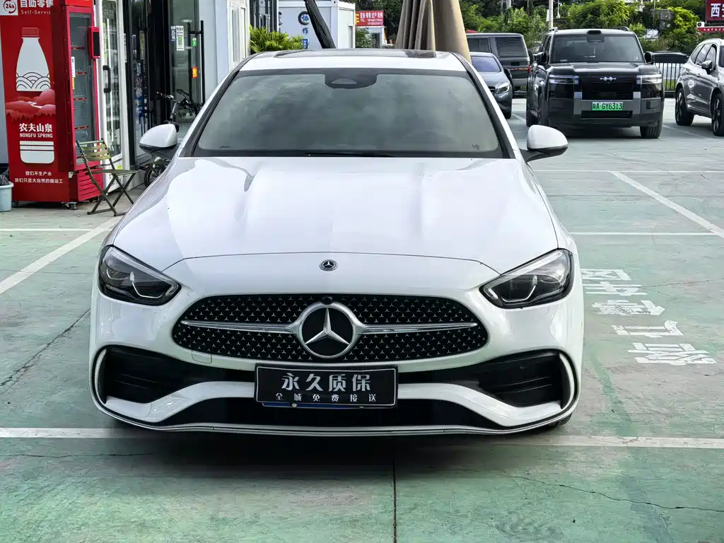 Mercedes-Benz C-Class — миниатюра 2