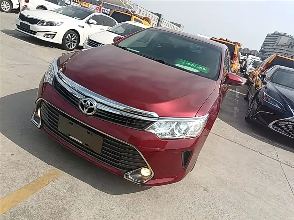 Toyota Camry 2016