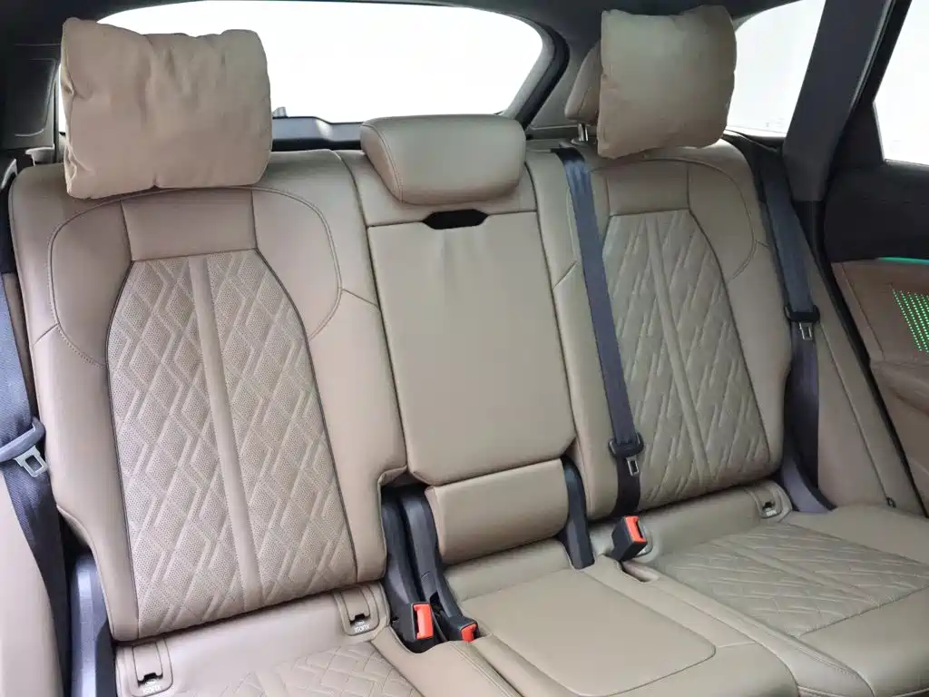 Audi Q5L — миниатюра 23