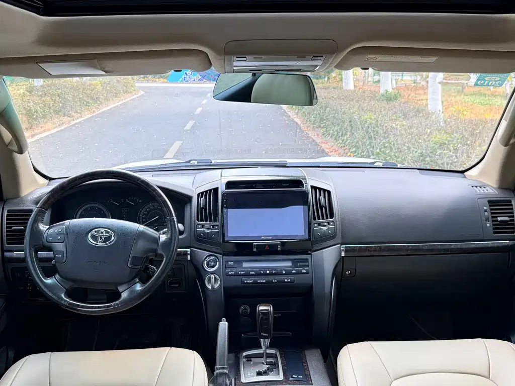 Toyota Land Cruiser — миниатюра 19