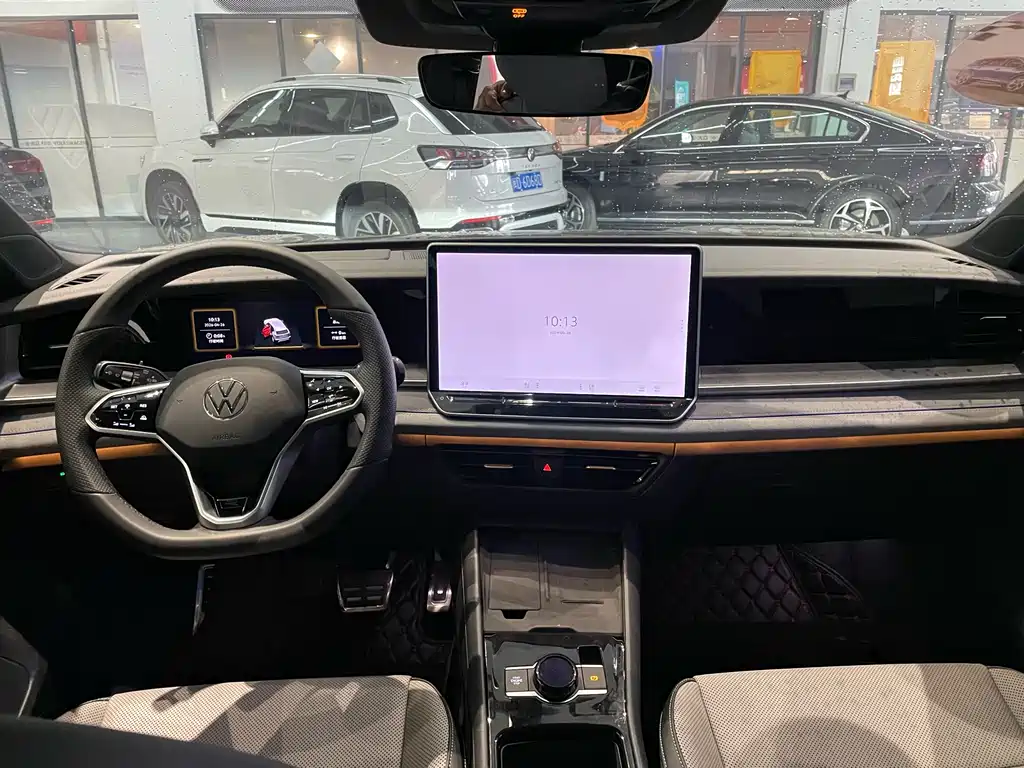 Volkswagen Tayron 2025 L 380TSI Luxury Easy