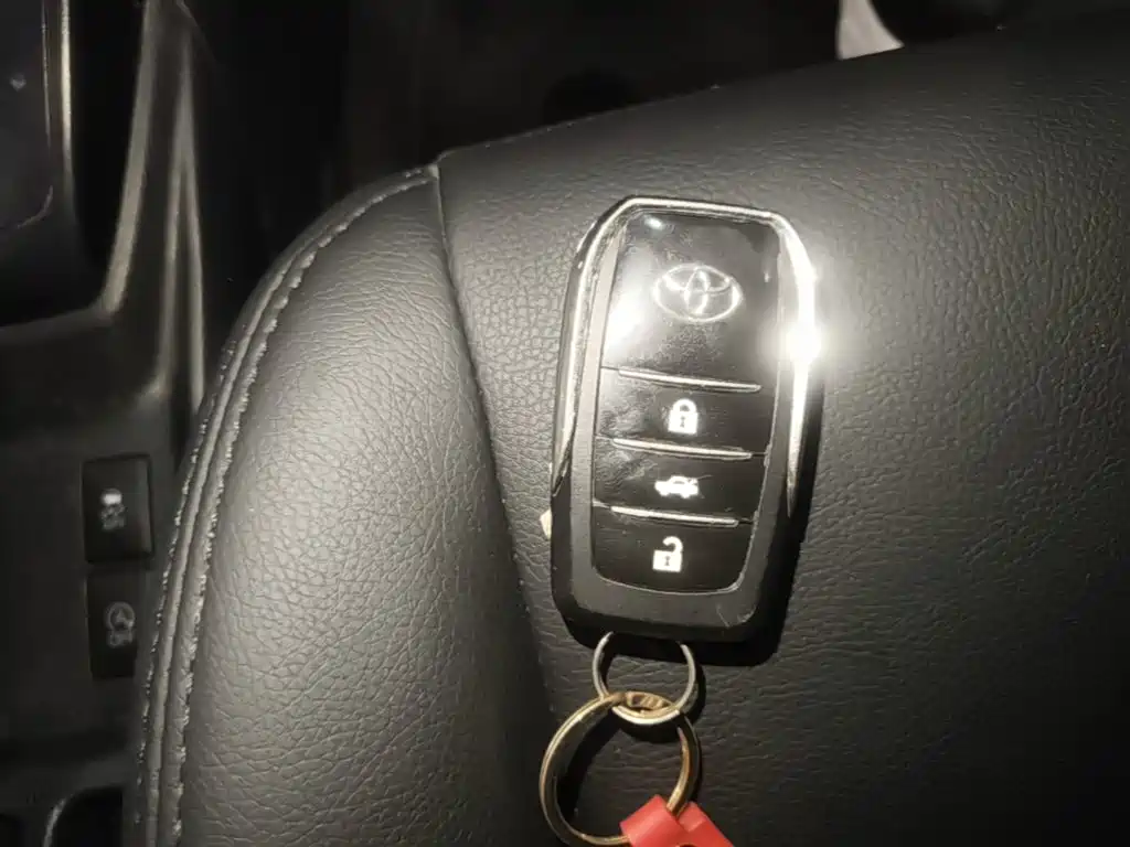 Toyota Yaris L — миниатюра 9