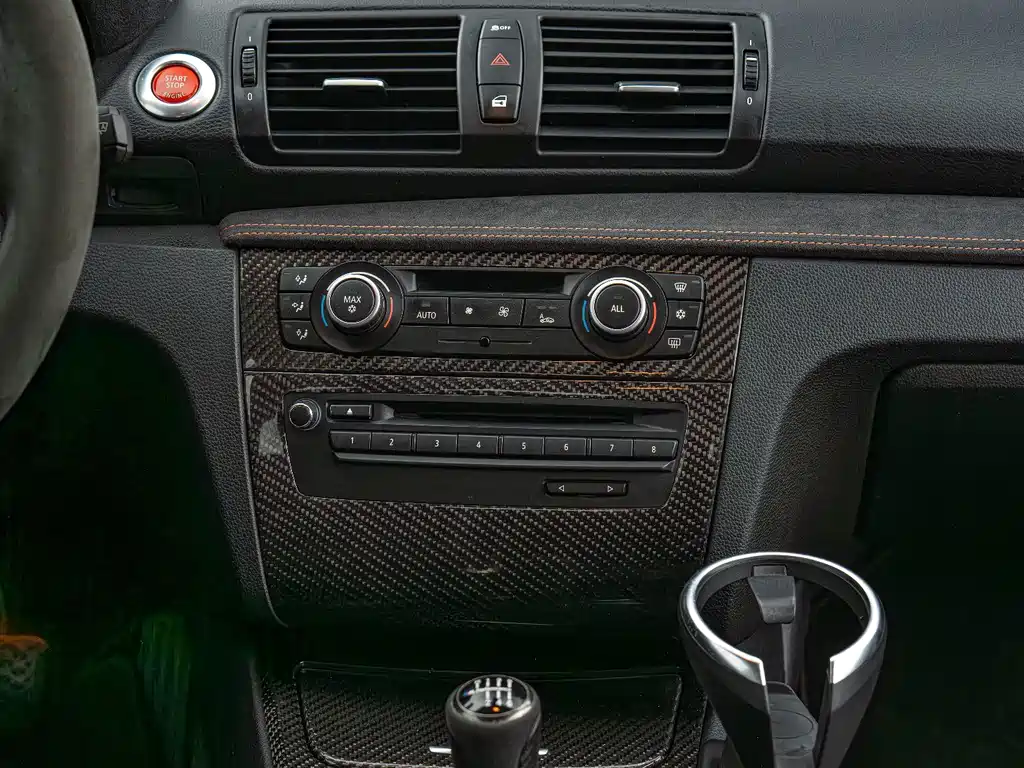 BMW 1 Series M — миниатюра 14